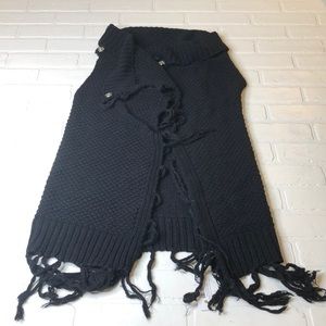 Fringe Trim Sleeveless Wrap Cardigan